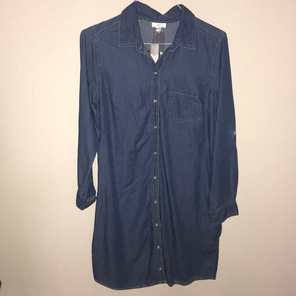 Long sleeve jean pattern dress.